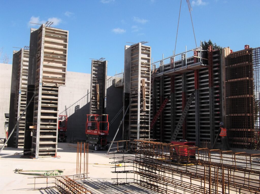 formwork shutters water tank construction