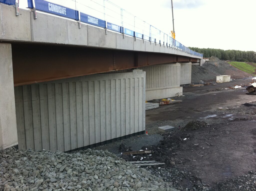 reinforced concrete bridge construction